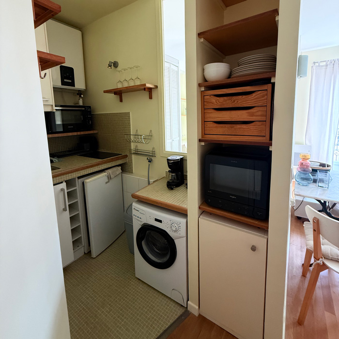 パリ9区ステュディオ